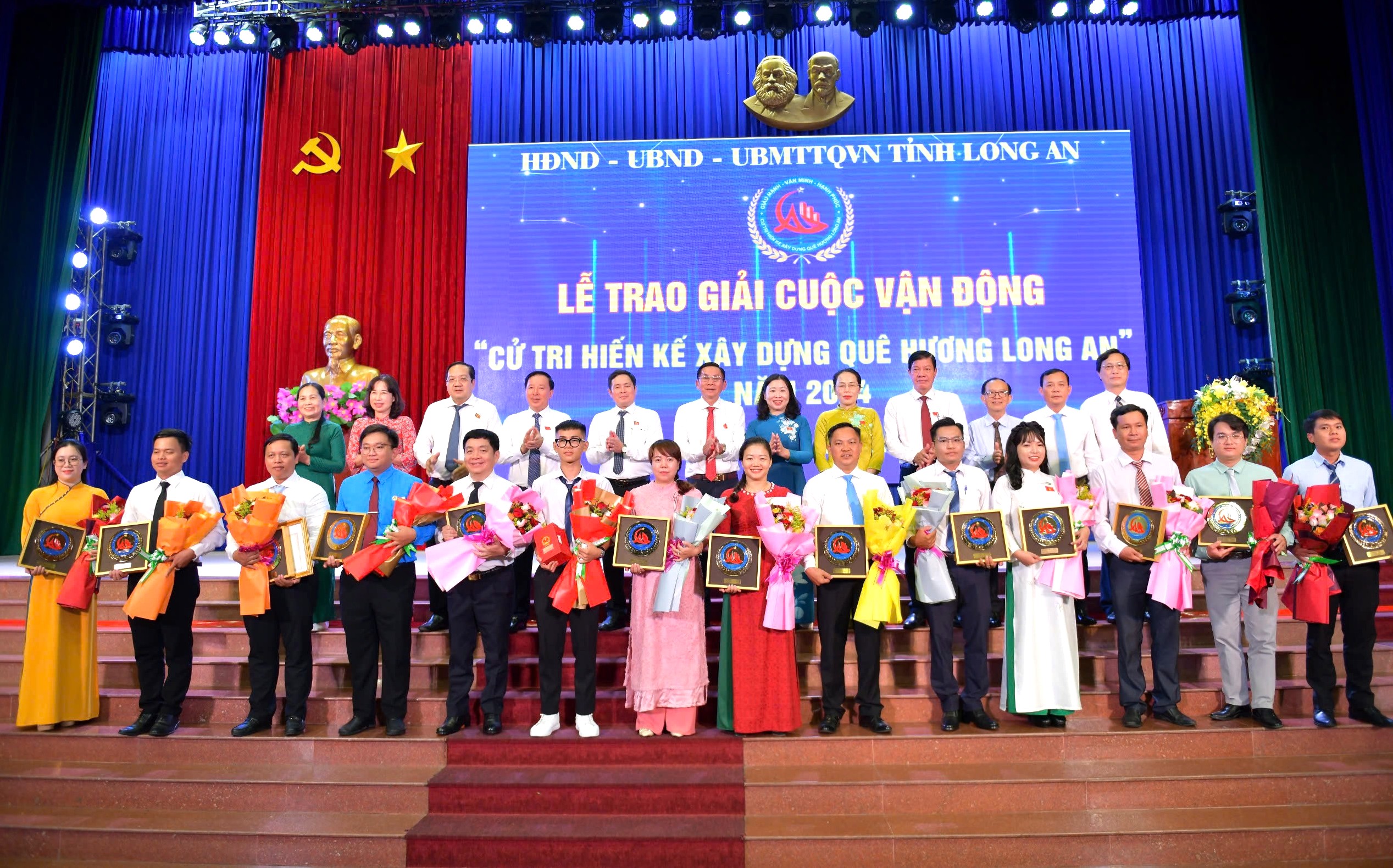 Lễ trao giải Cuộc vận động “Cử tri hiến kế xây dựng quê hương Long An” năm 2024